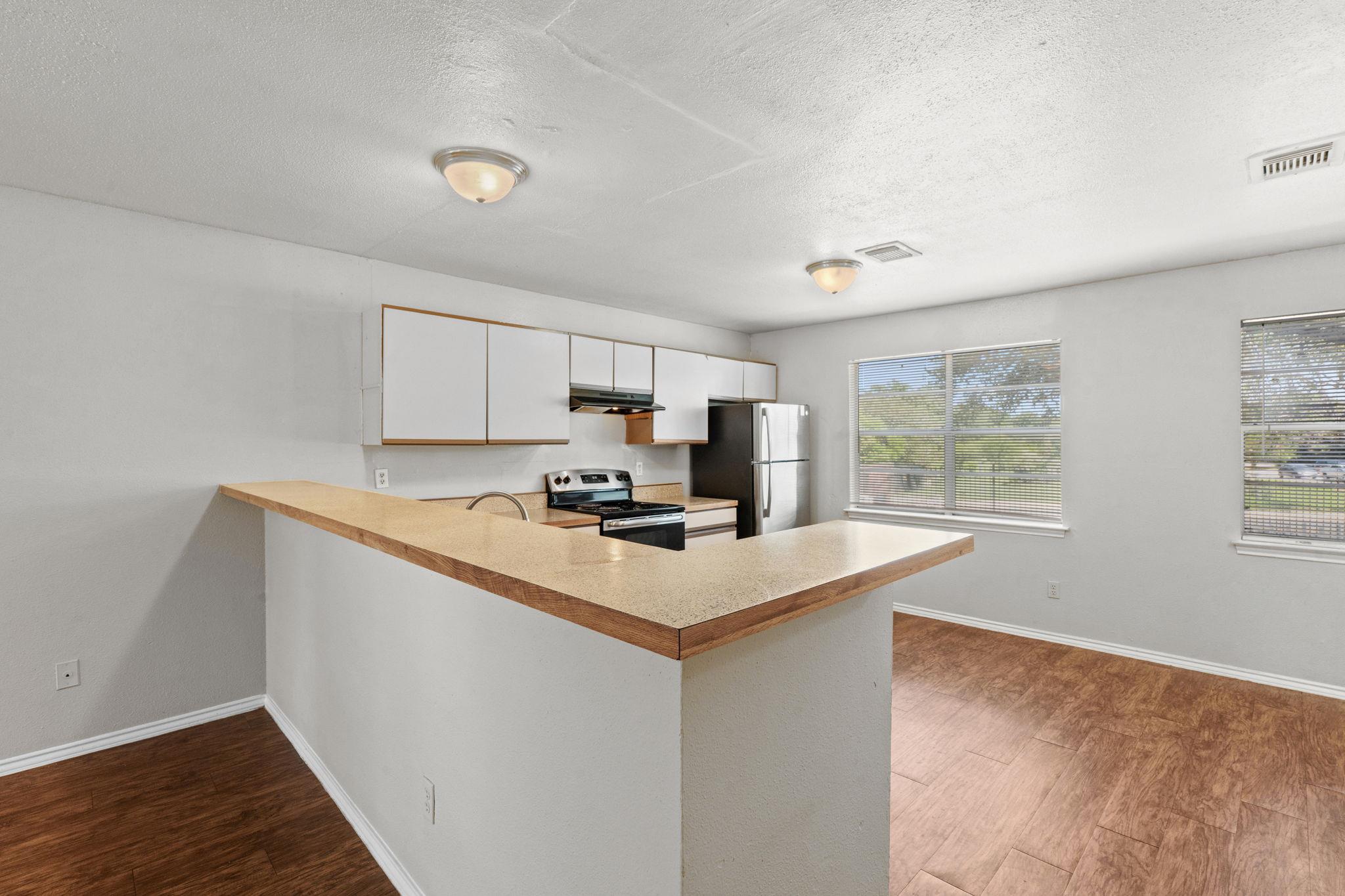 1841 River Crossing Cir # B, Austin, TX 78741
