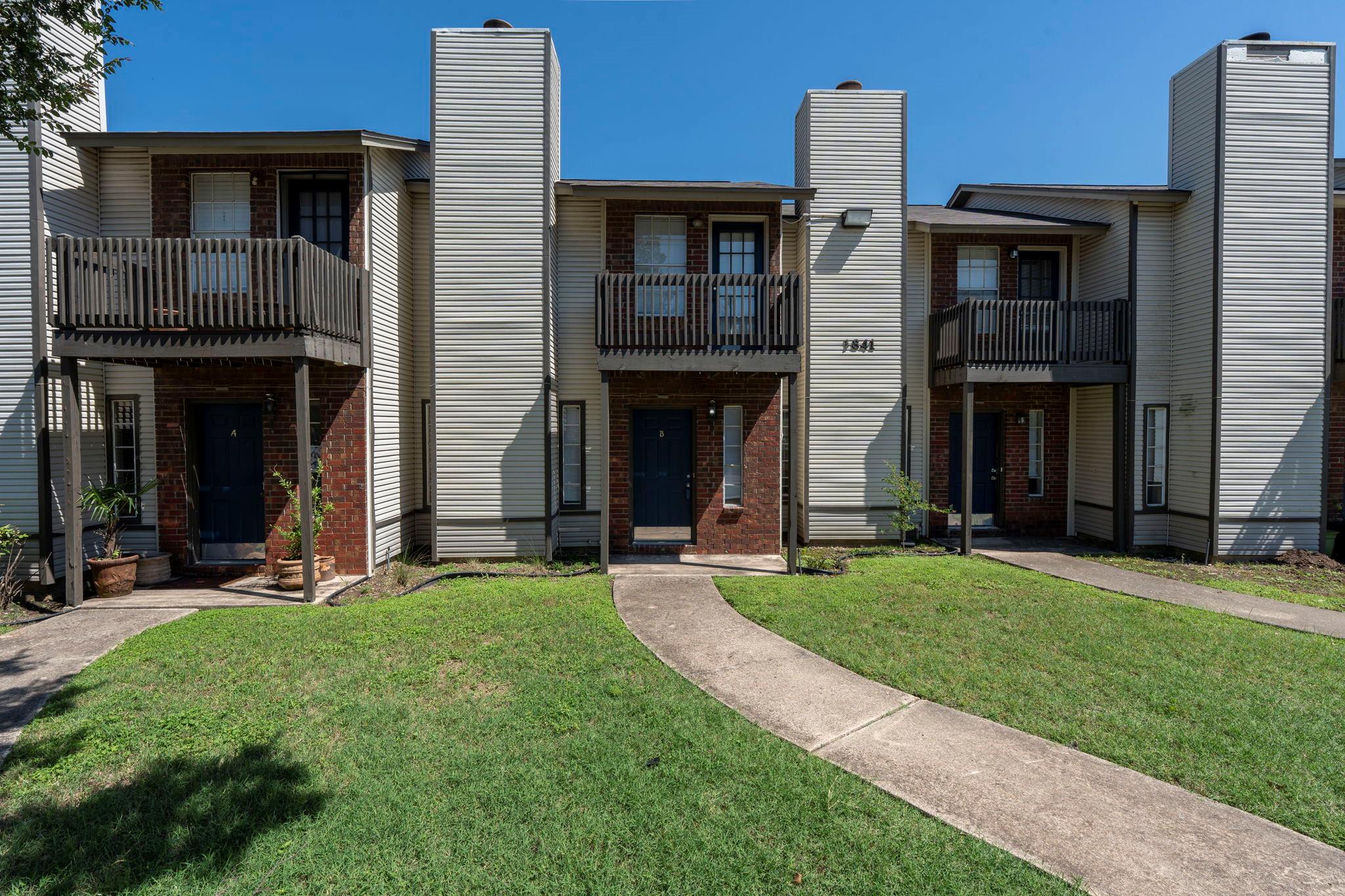 1841 River Crossing Cir # B, Austin, TX 78741