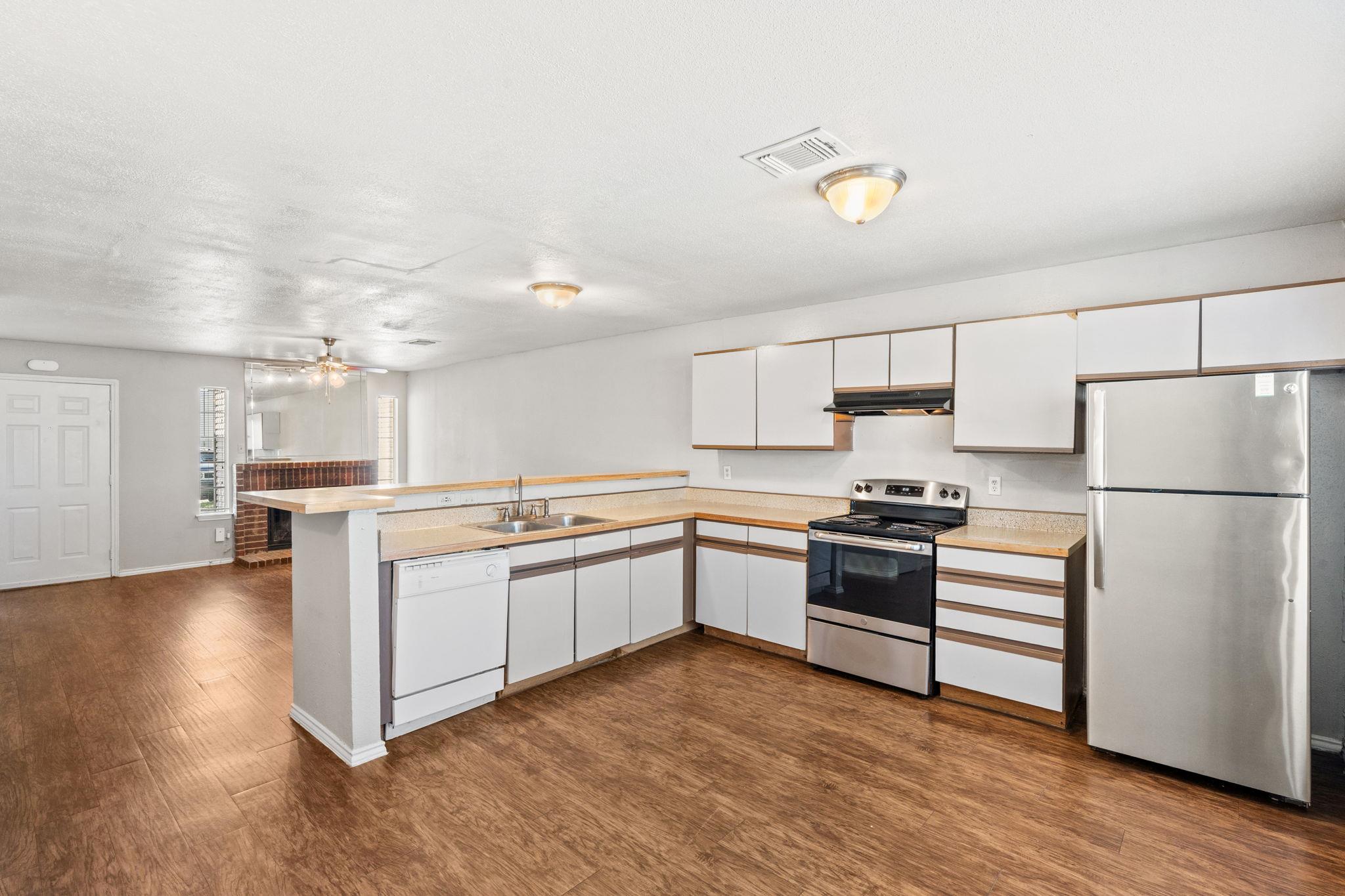 1841 River Crossing Cir # B, Austin, TX 78741