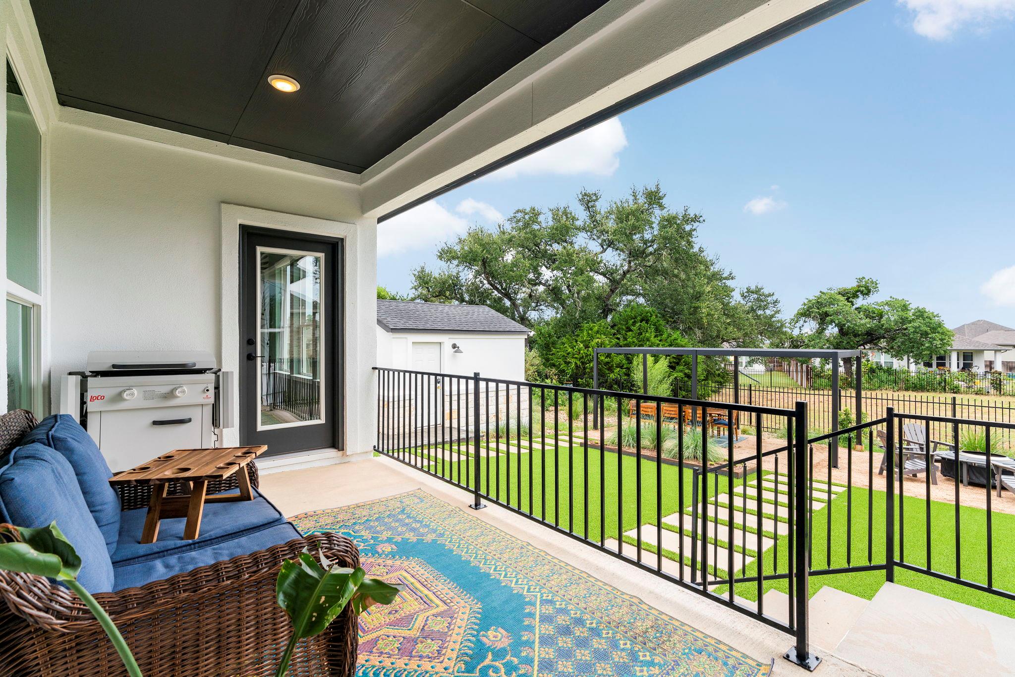 1368 Pink Granite Blvd, Dripping Springs, TX 78620