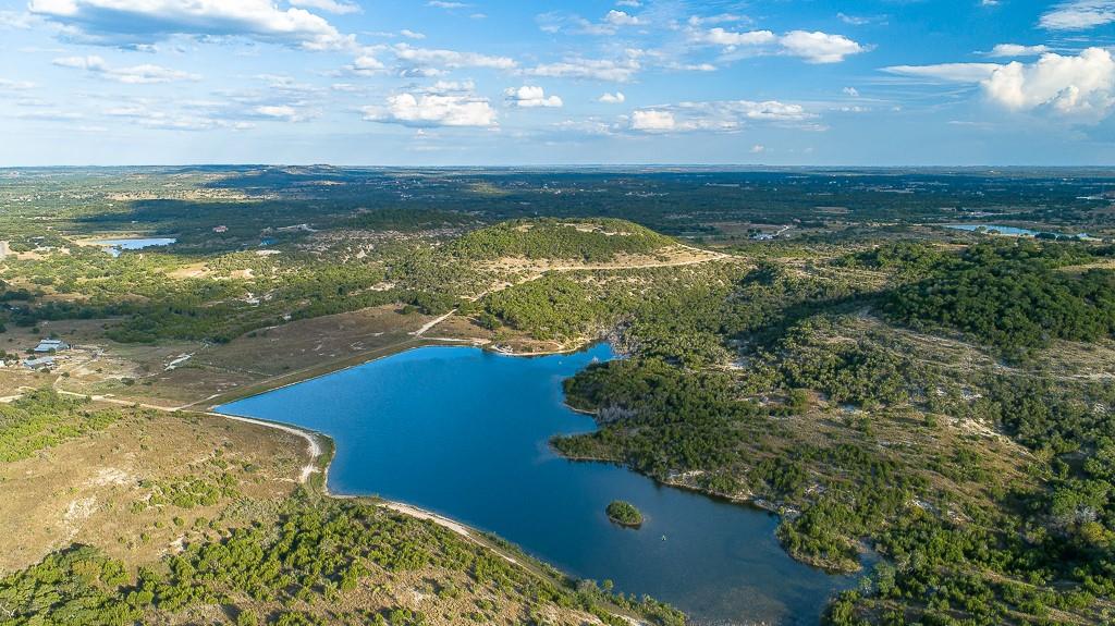 717 Bluff Ridge Trl, Blanco, TX 78606