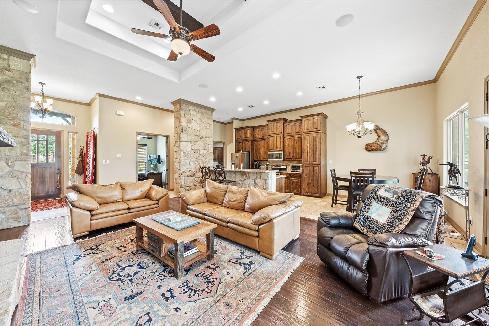 1074 Doves Landing Ct, Salado, TX 76571