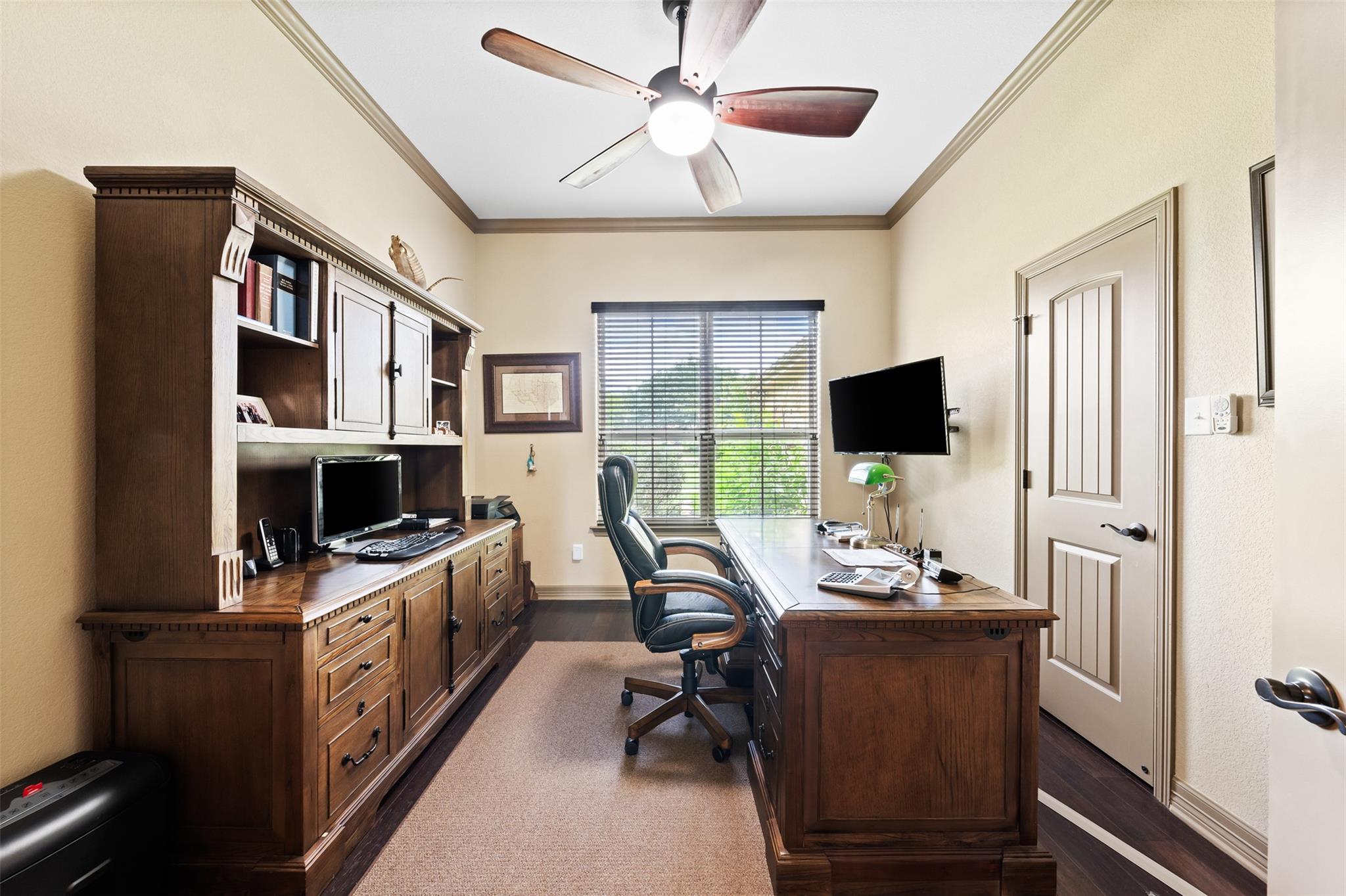 1074 Doves Landing Ct, Salado, TX 76571