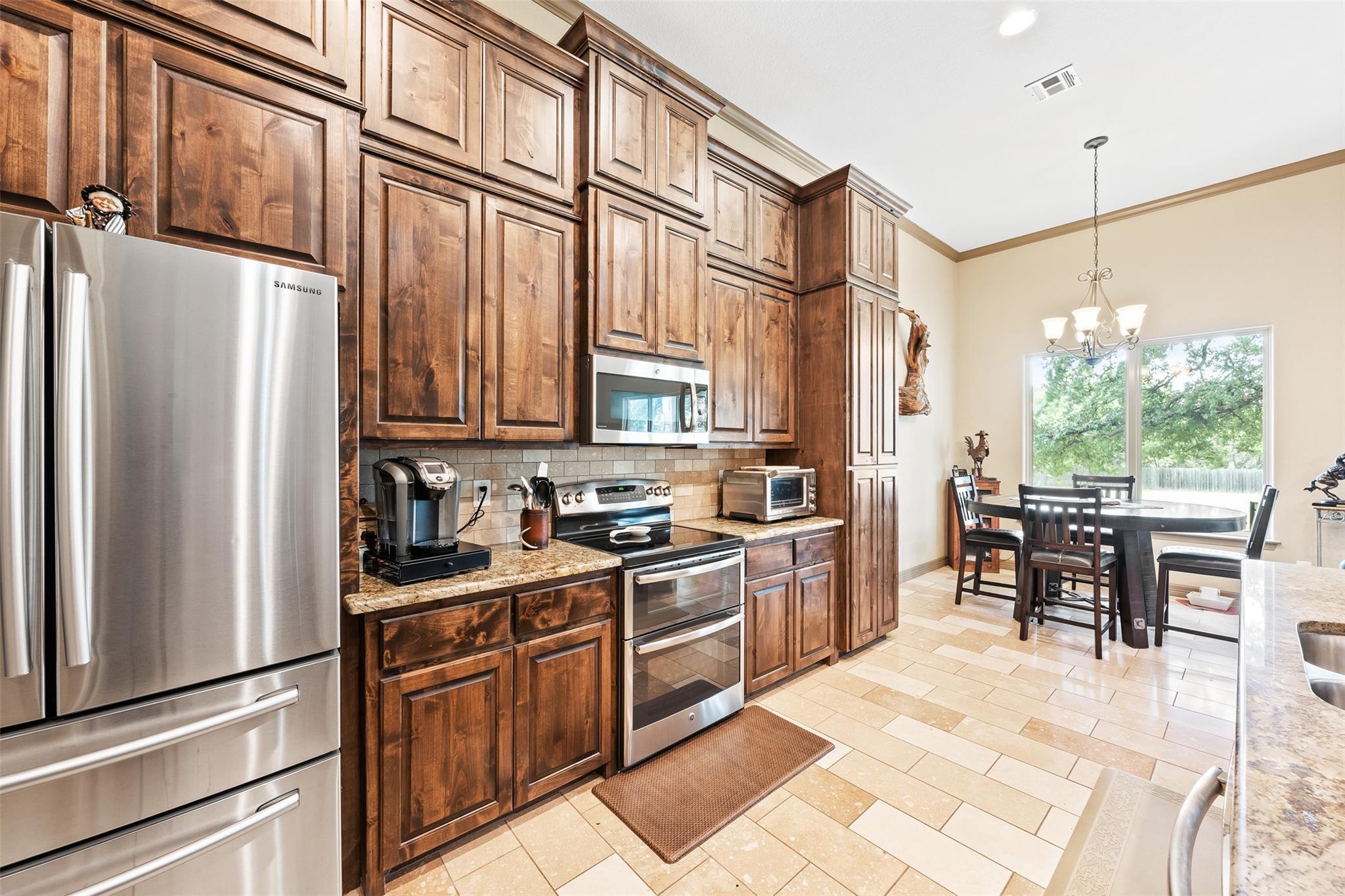 1074 Doves Landing Ct, Salado, TX 76571