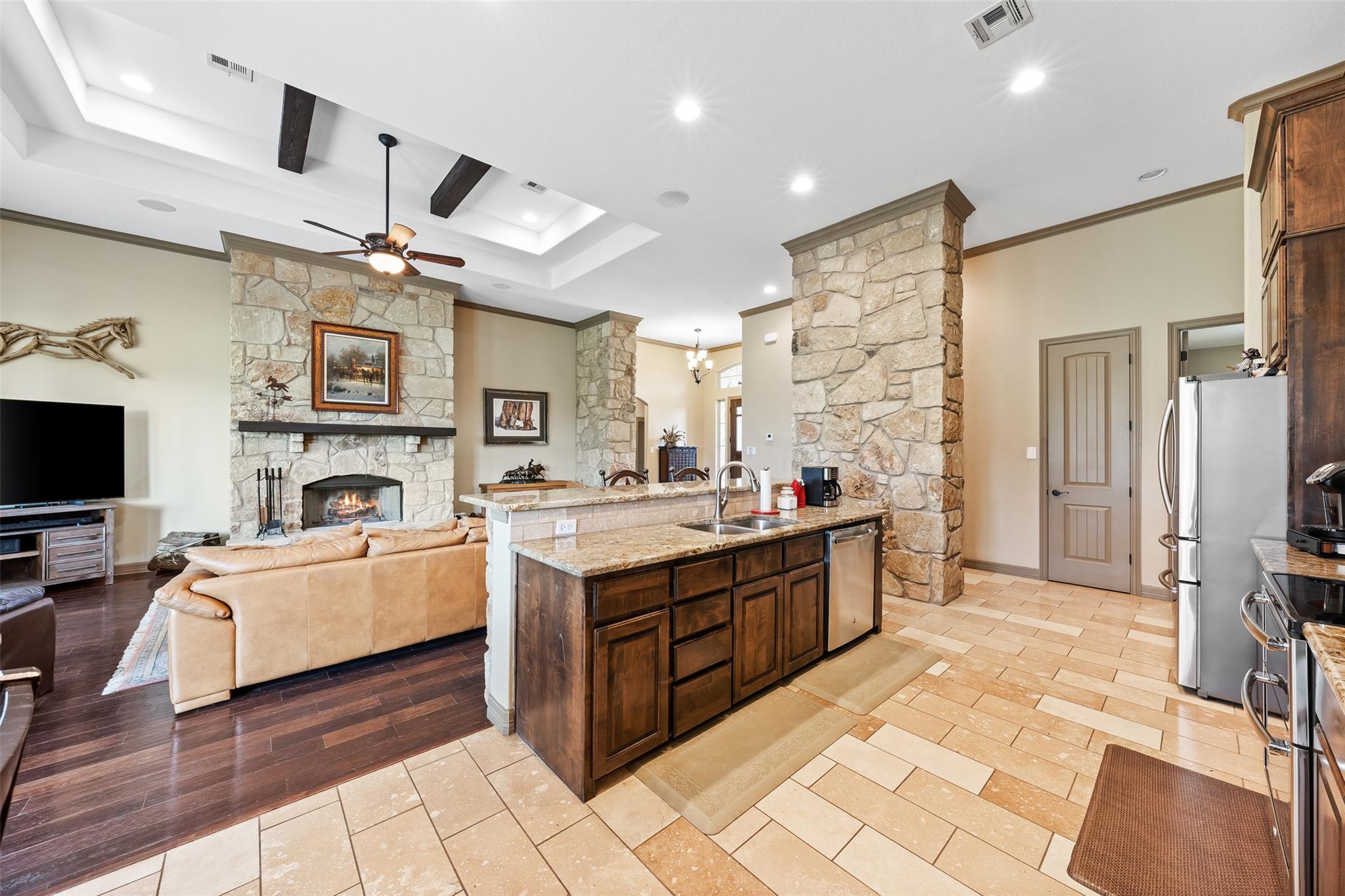 1074 Doves Landing Ct, Salado, TX 76571