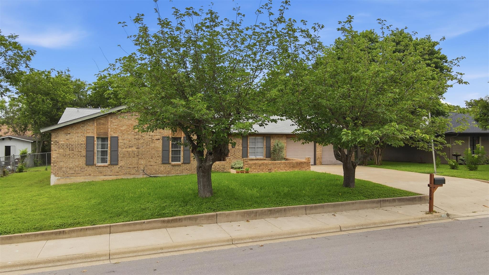 304 White Wing Way, Round Rock, TX 78664