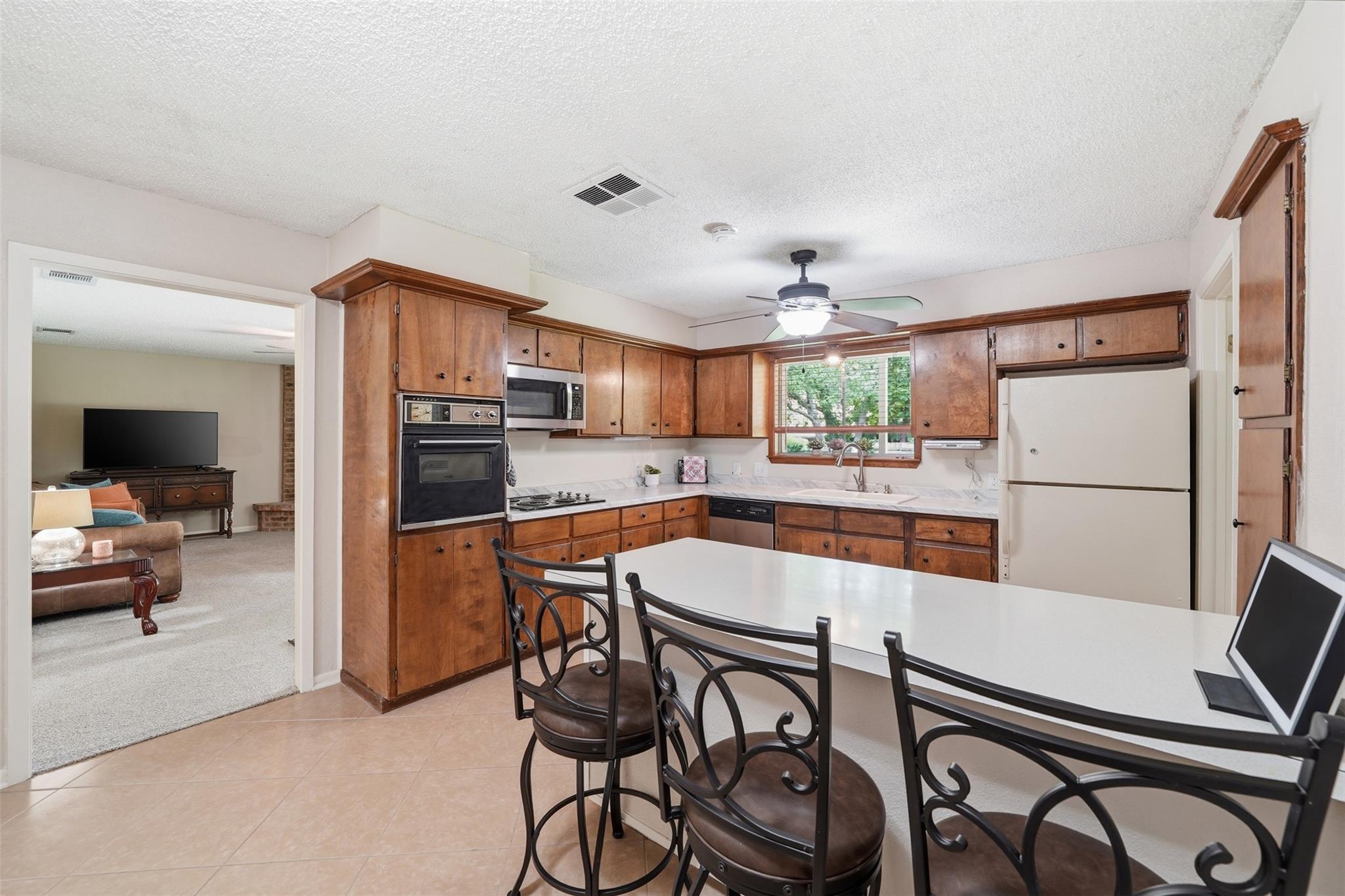 304 White Wing Way, Round Rock, TX 78664