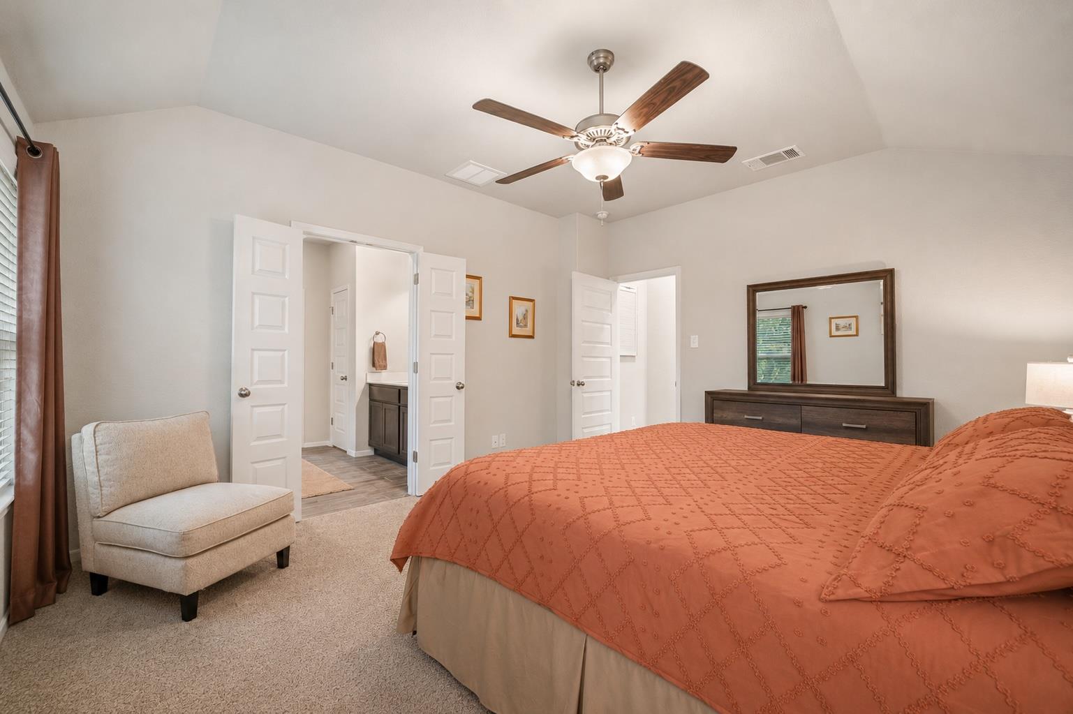 4202 Glendale Ln, Lago Vista, TX 78645