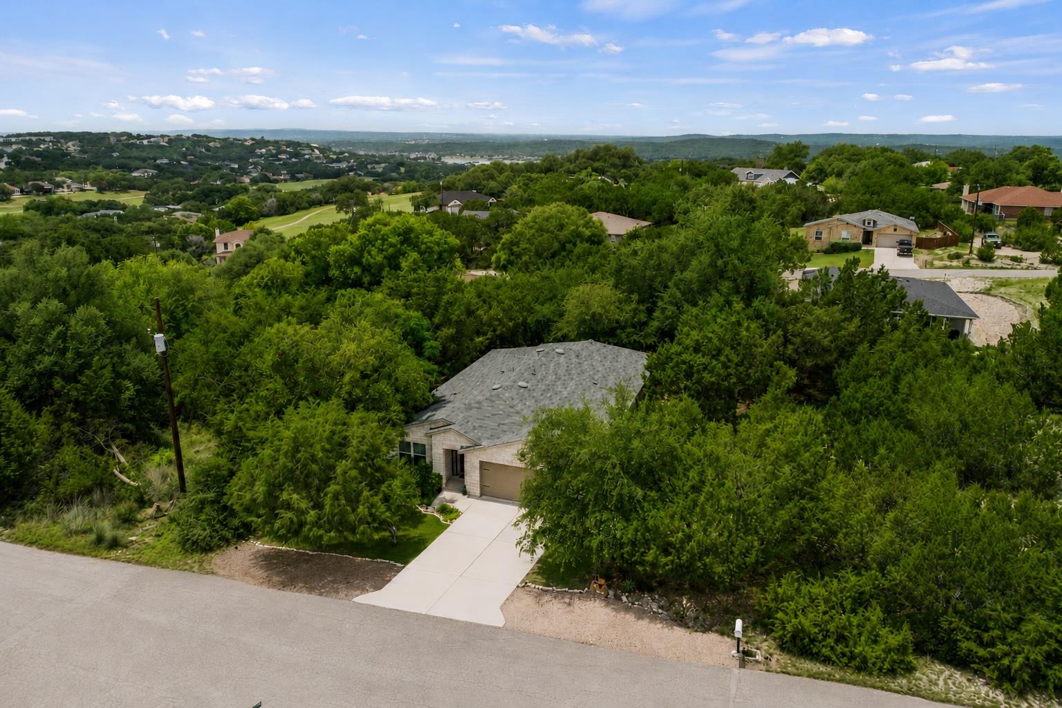 4202 Glendale Ln, Lago Vista, TX 78645