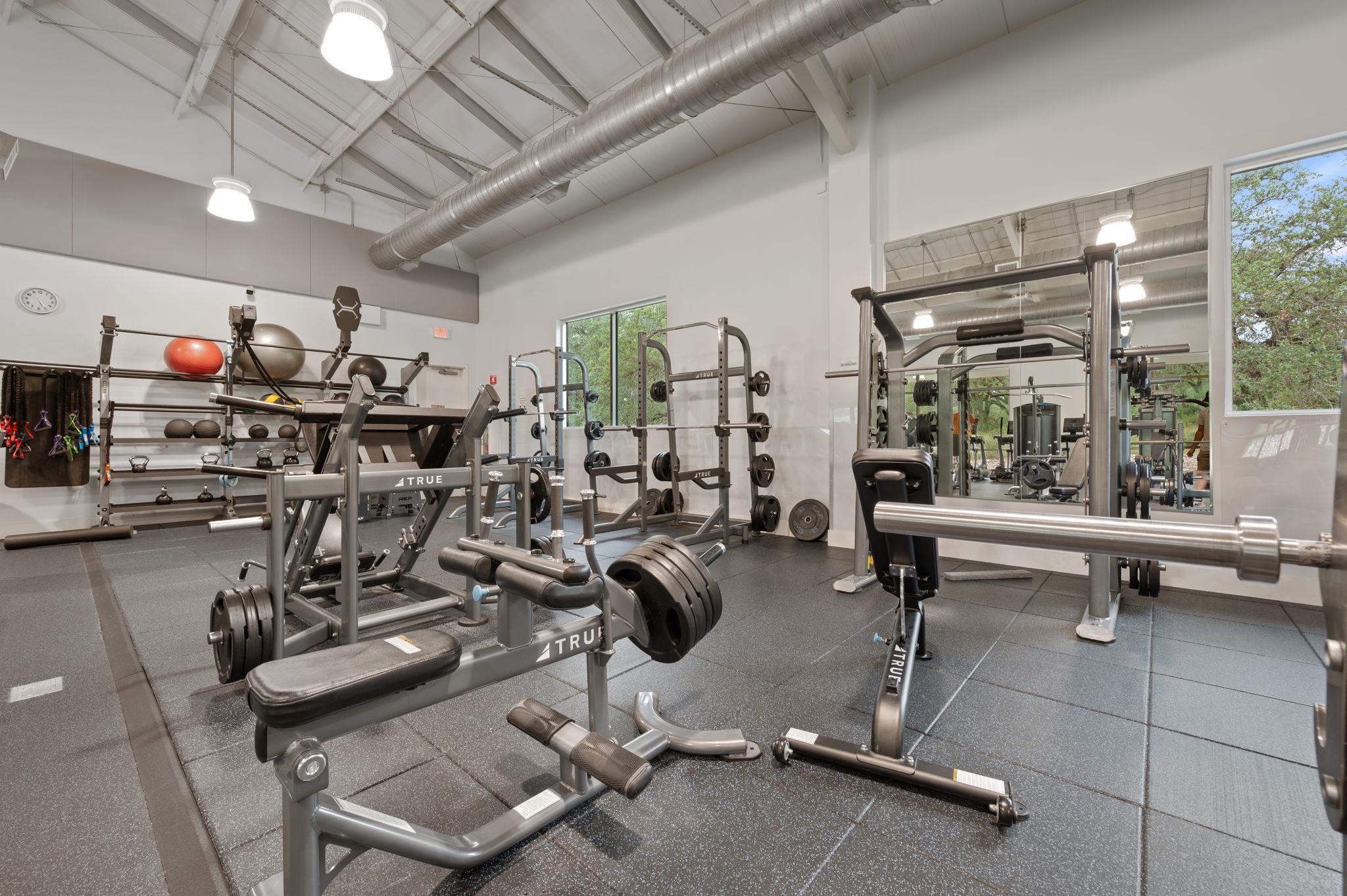 4202 Glendale Ln, Lago Vista, TX 78645