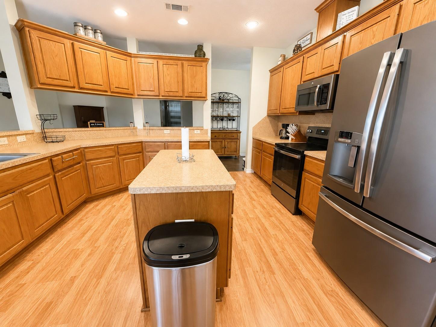 972 County Road 335, Rockdale, TX 76567