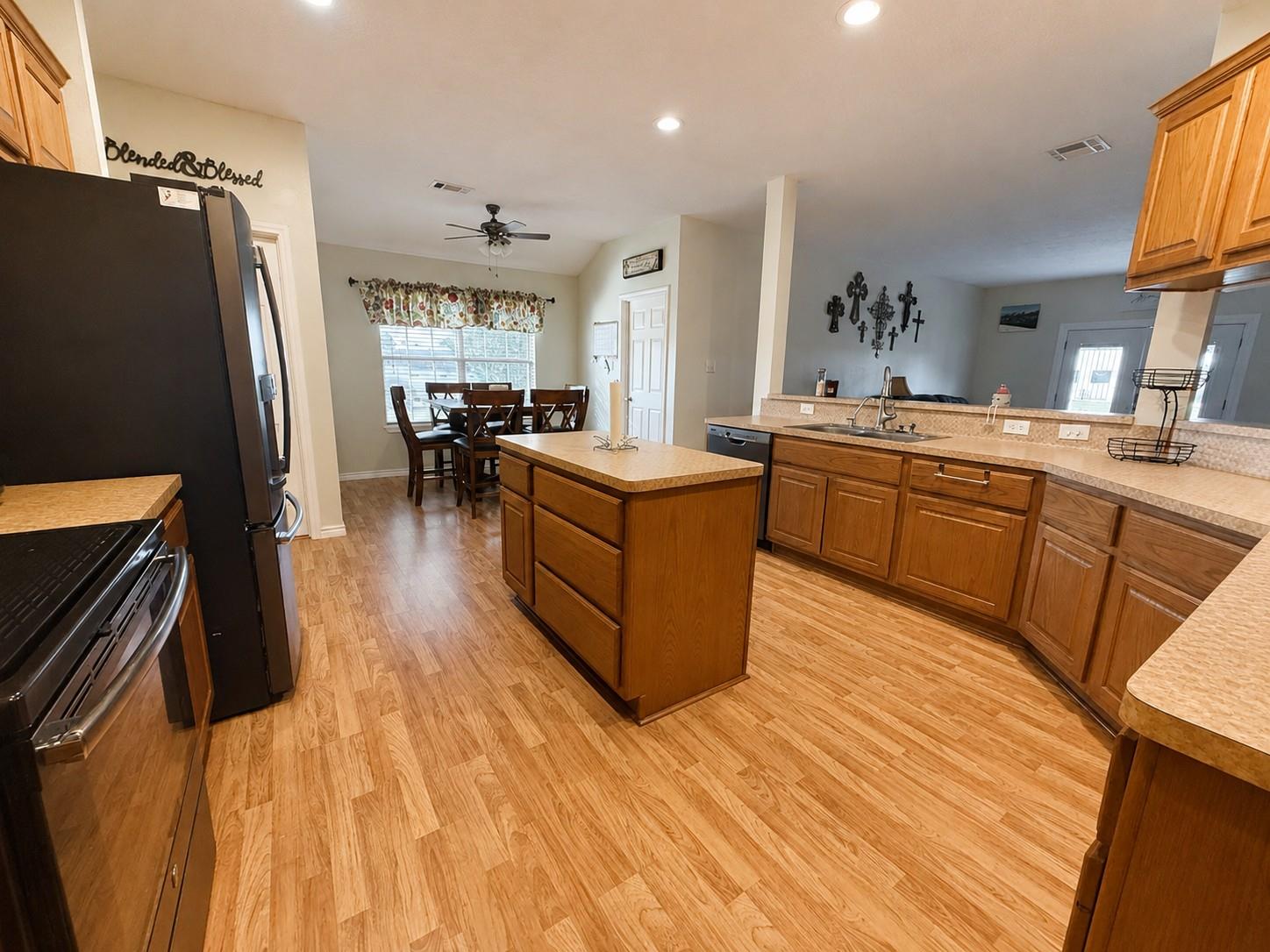 972 County Road 335, Rockdale, TX 76567