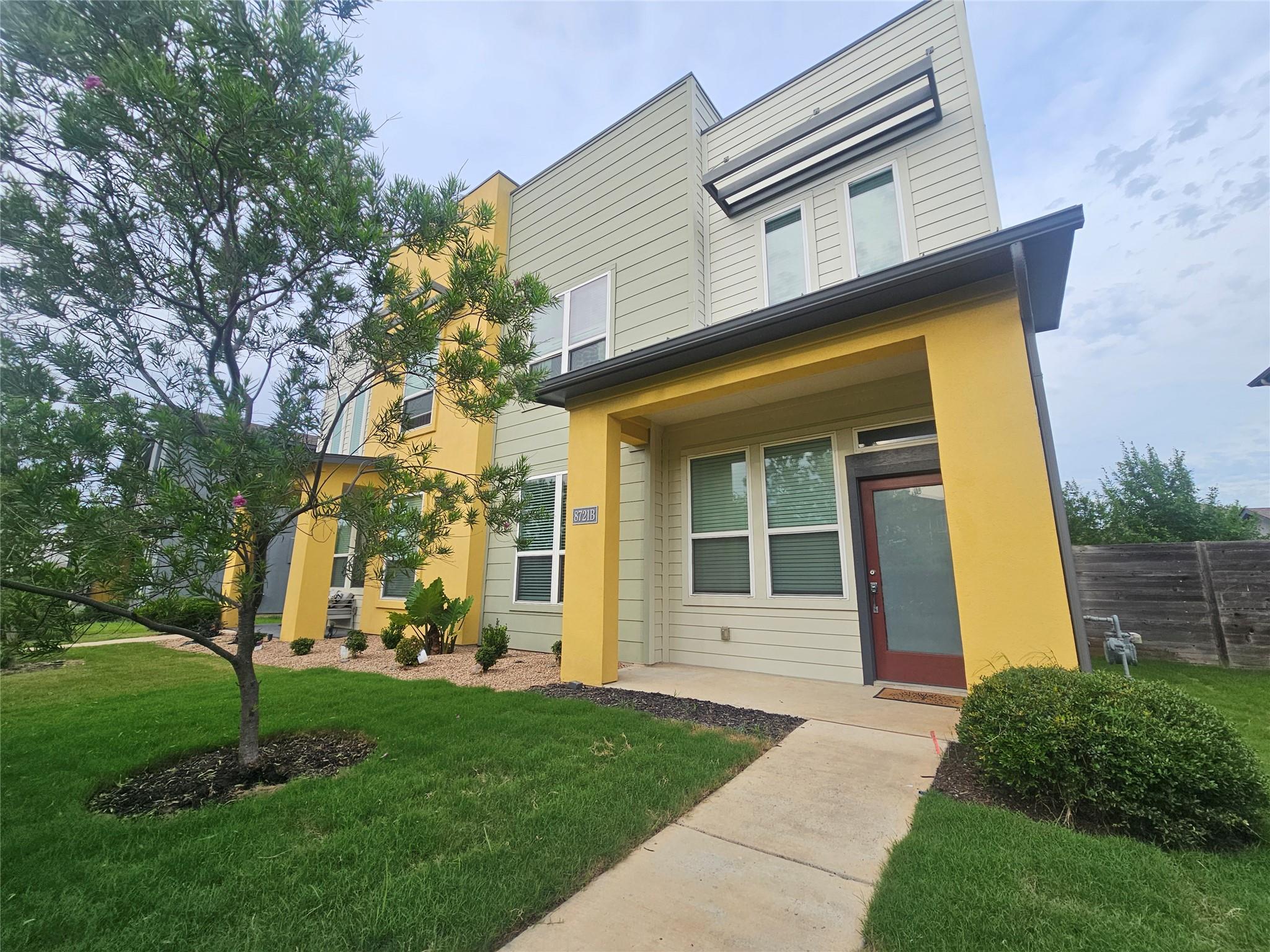 8721 Whitter Dr # B, Austin, TX 78747