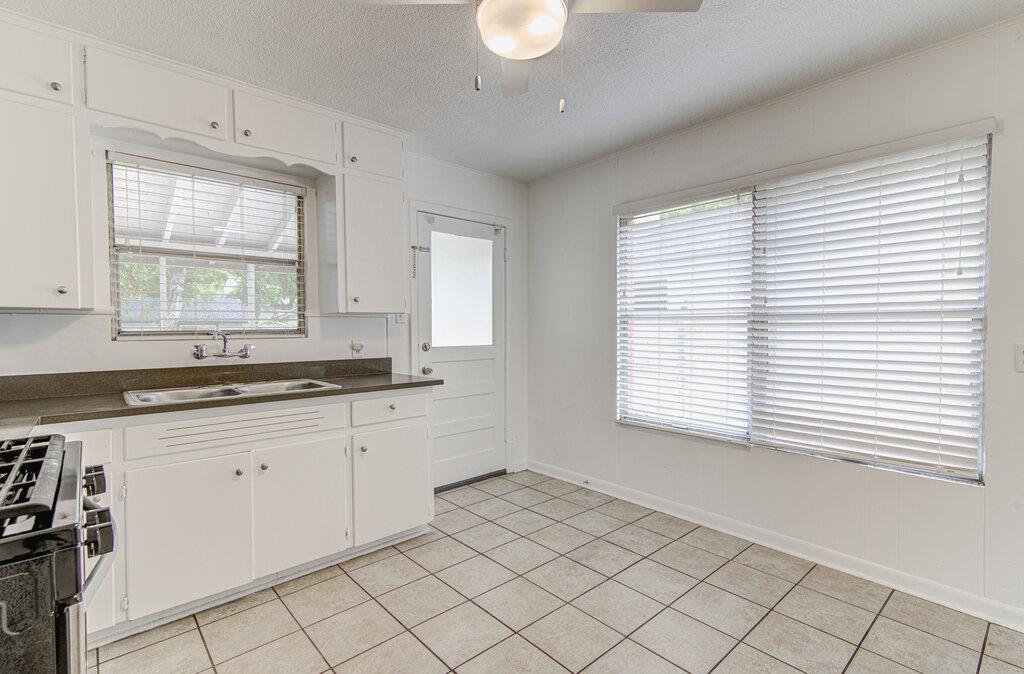 1711 Brentwood St # A, Austin, TX 78757