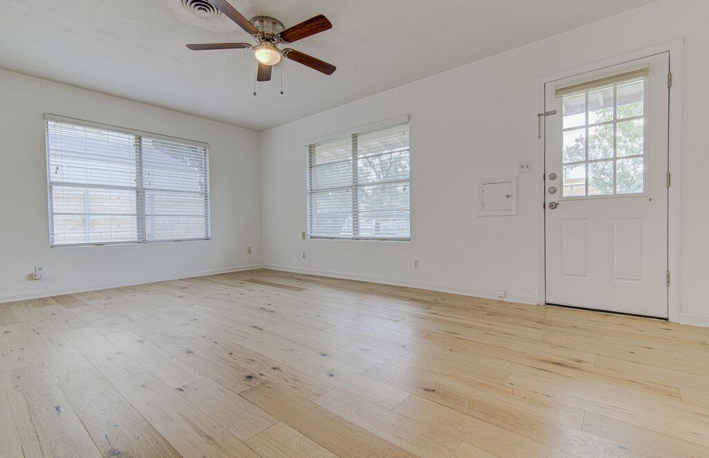 1711 Brentwood St # A, Austin, TX 78757