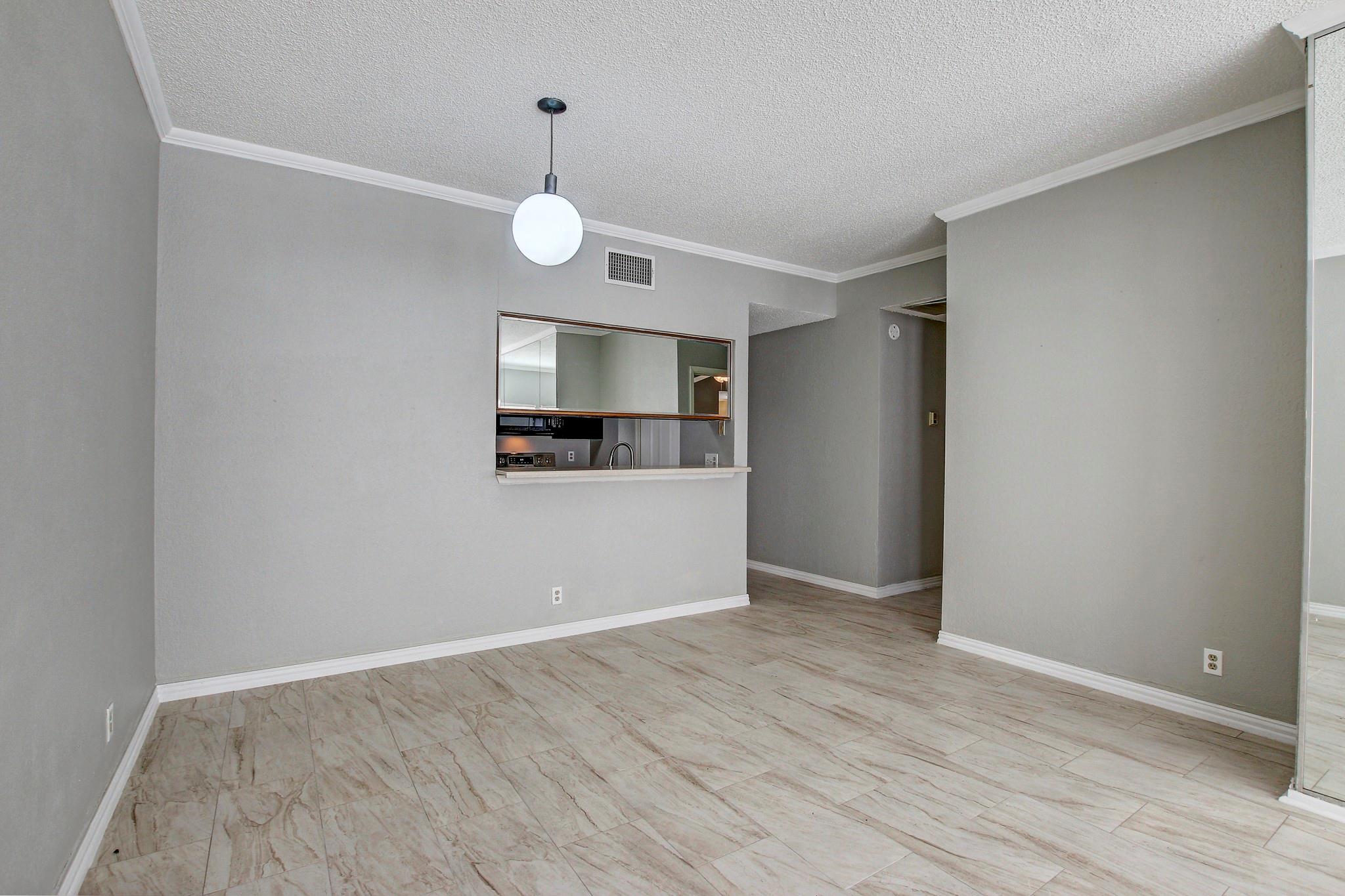 807 W 25th St # 210, Austin, TX 78705