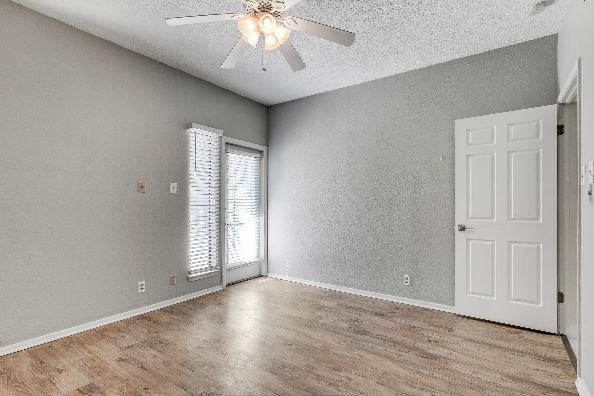 807 W 25th St # 210, Austin, TX 78705