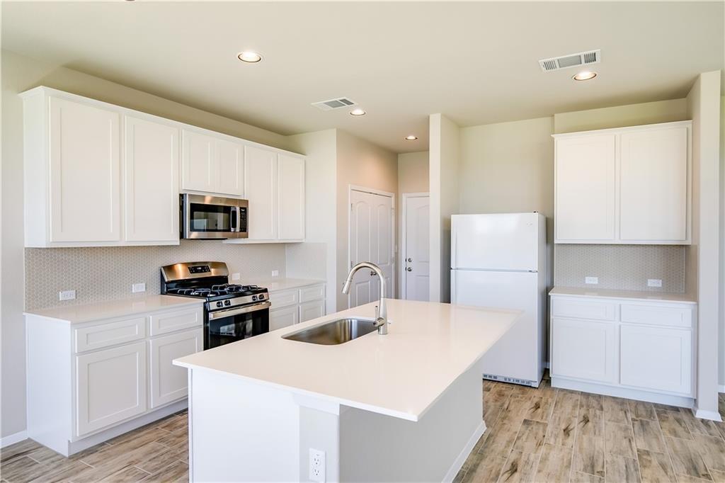 444 Delta Crst, Maxwell, TX 78656