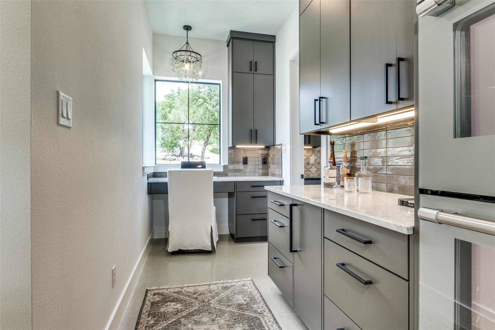 1958 Paradise Pkwy, Canyon Lake, TX 78133