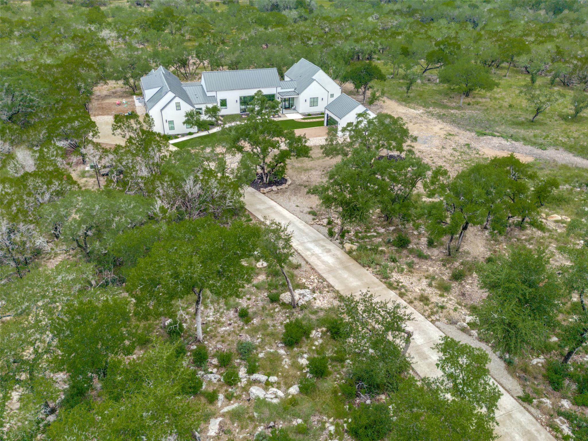 1958 Paradise Pkwy, Canyon Lake, TX 78133