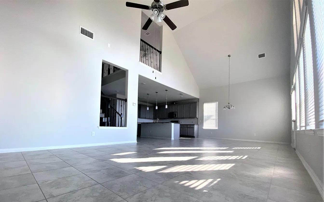 717 Paper Daisy Path, Leander, TX 78641