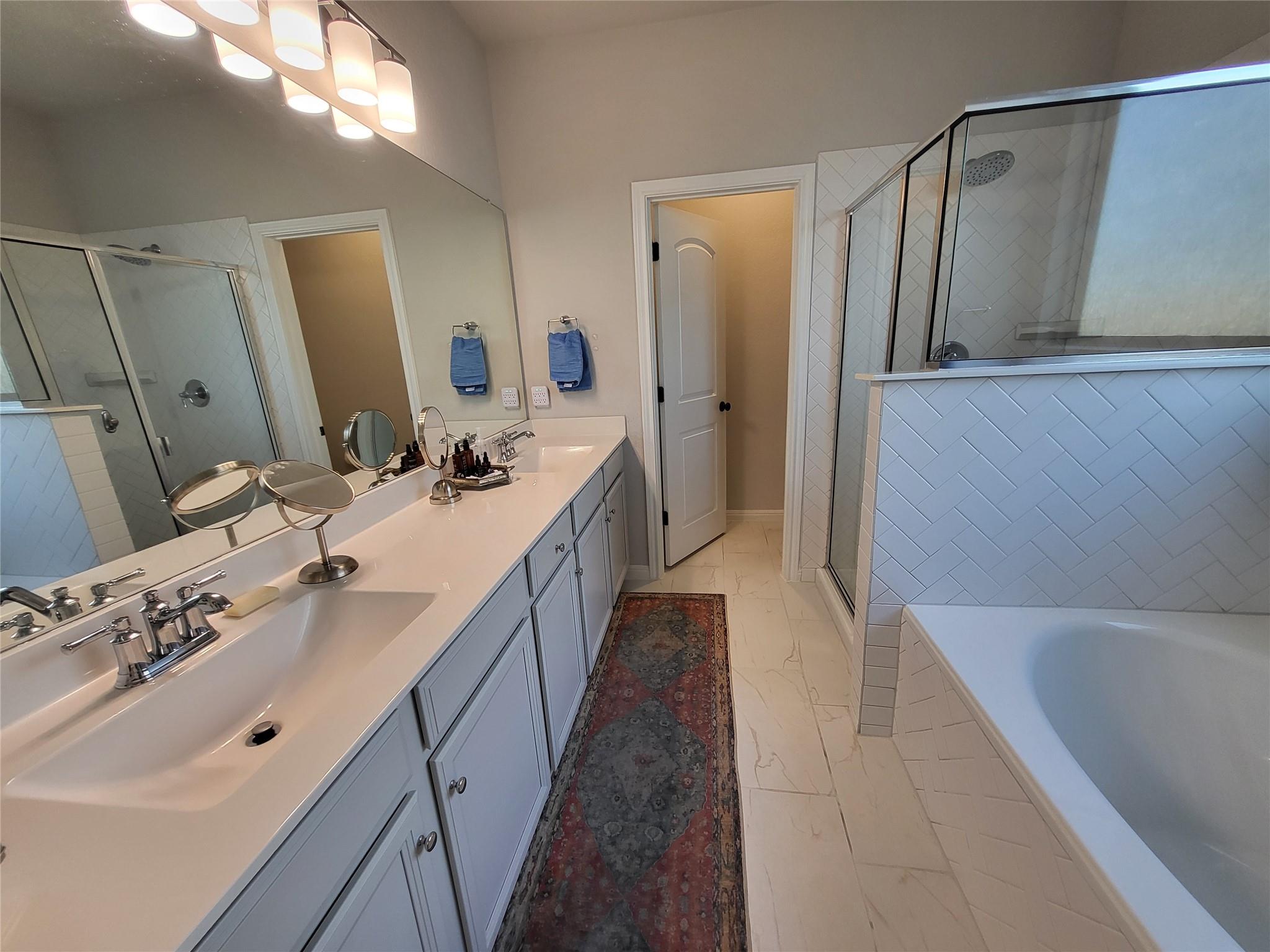 108 Blue Hibiscus Dr, Liberty Hill, TX 78628