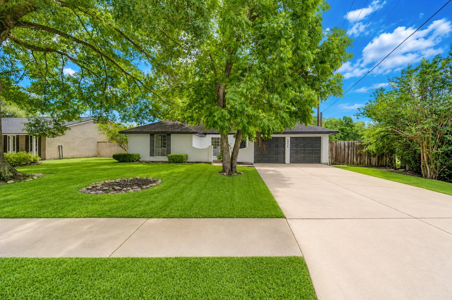 10618 Braewick Dr, Houston, TX 77096