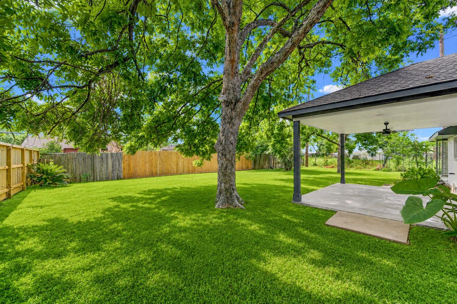 10618 Braewick Dr, Houston, TX 77096
