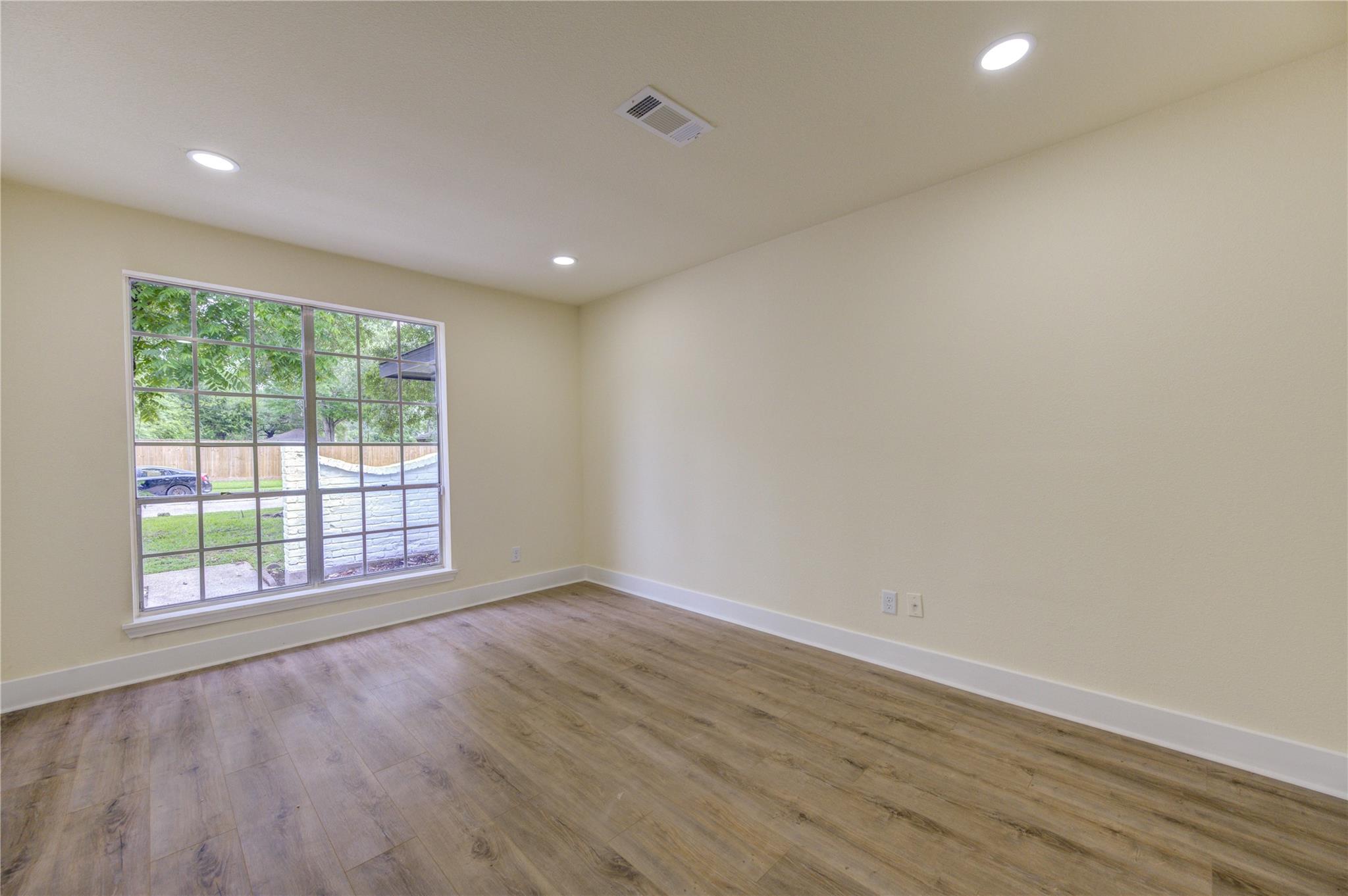 10618 Braewick Dr, Houston, TX 77096