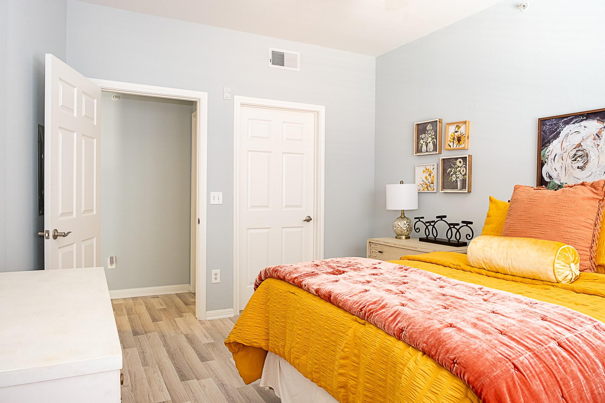 2502 Leon St # 309, Austin, TX 78705