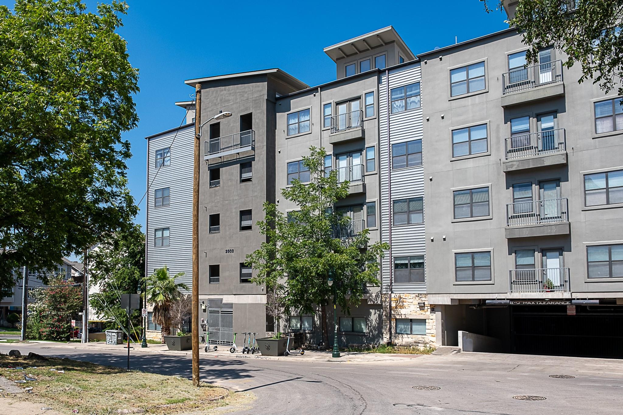 2502 Leon St # 309, Austin, TX 78705