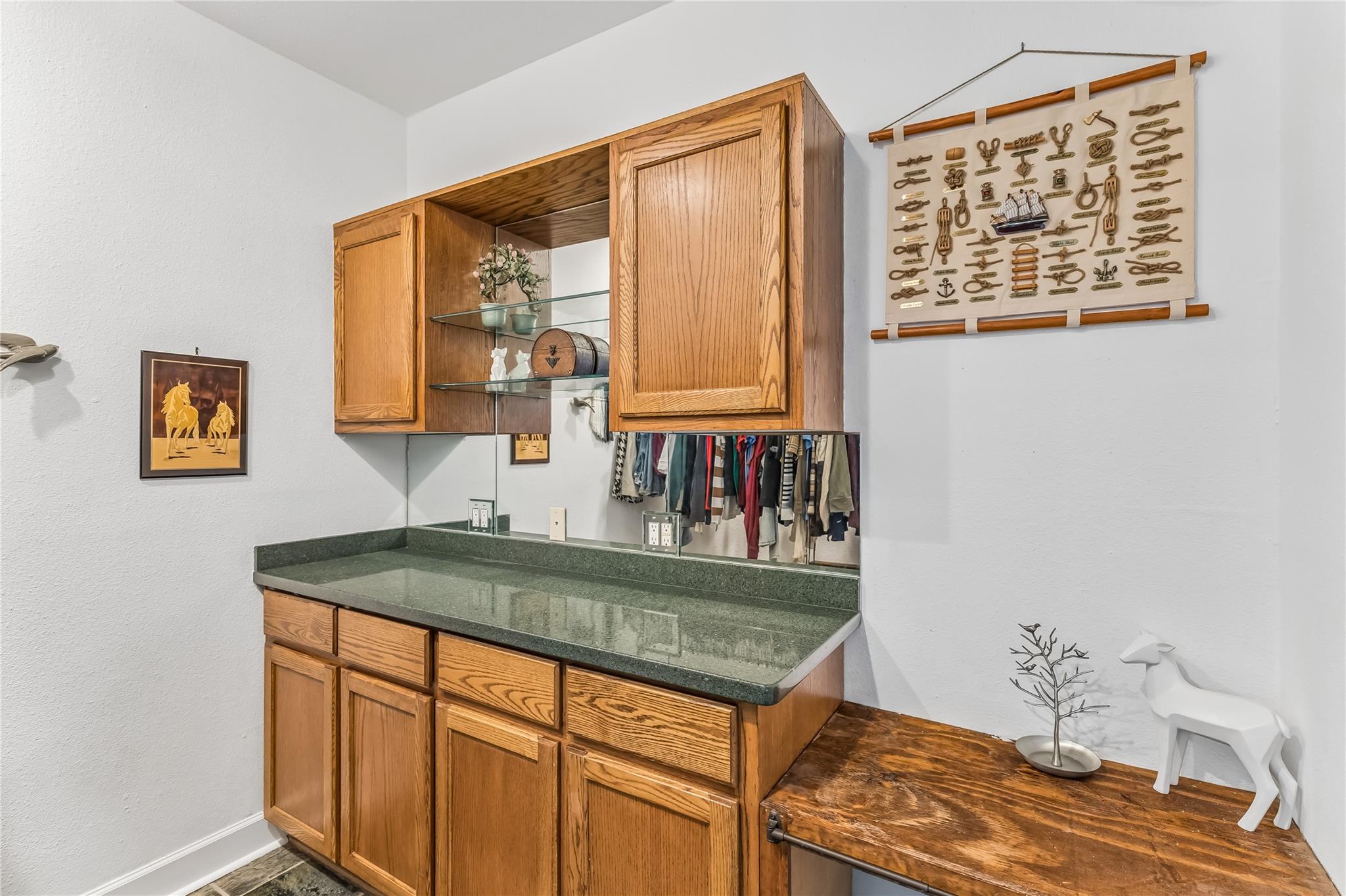 341 Windmill Hl, Salado, TX 76571