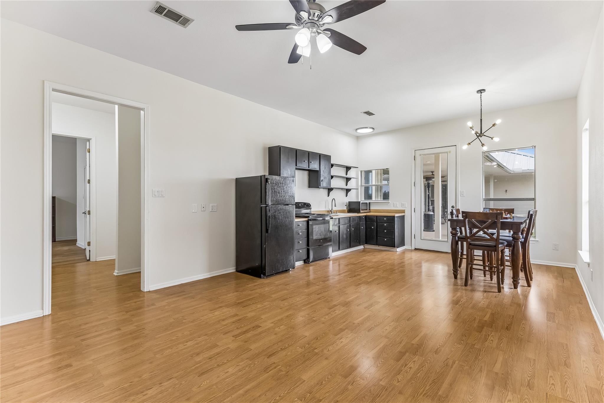 341 Windmill Hl, Salado, TX 76571