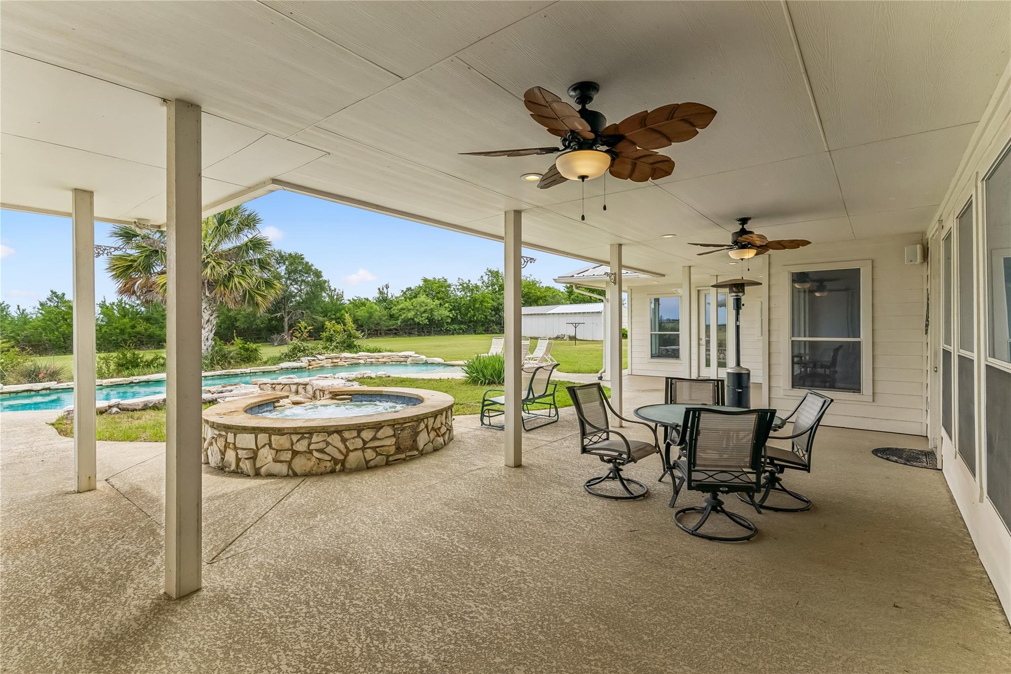341 Windmill Hl, Salado, TX 76571