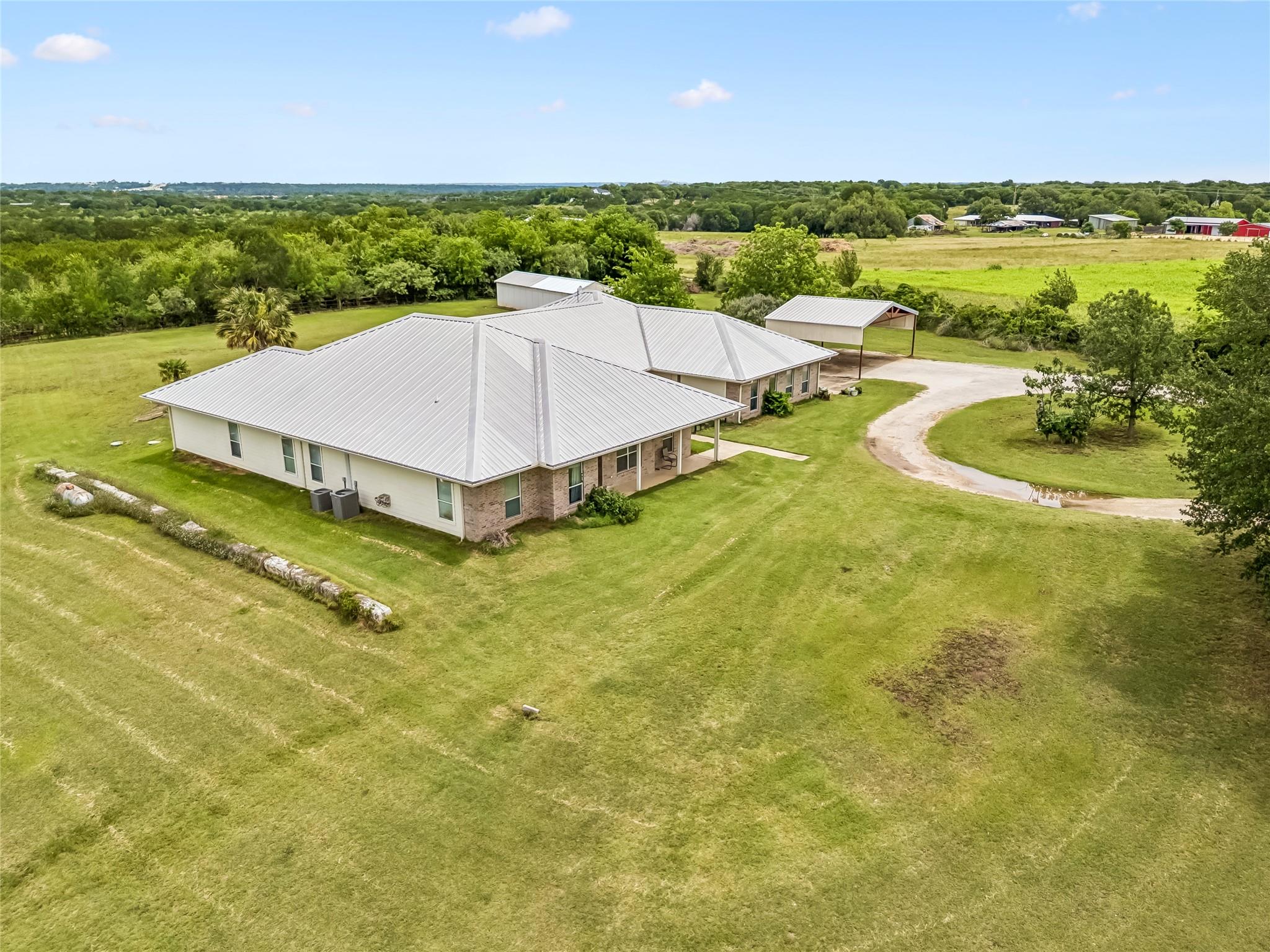341 Windmill Hl, Salado, TX 76571