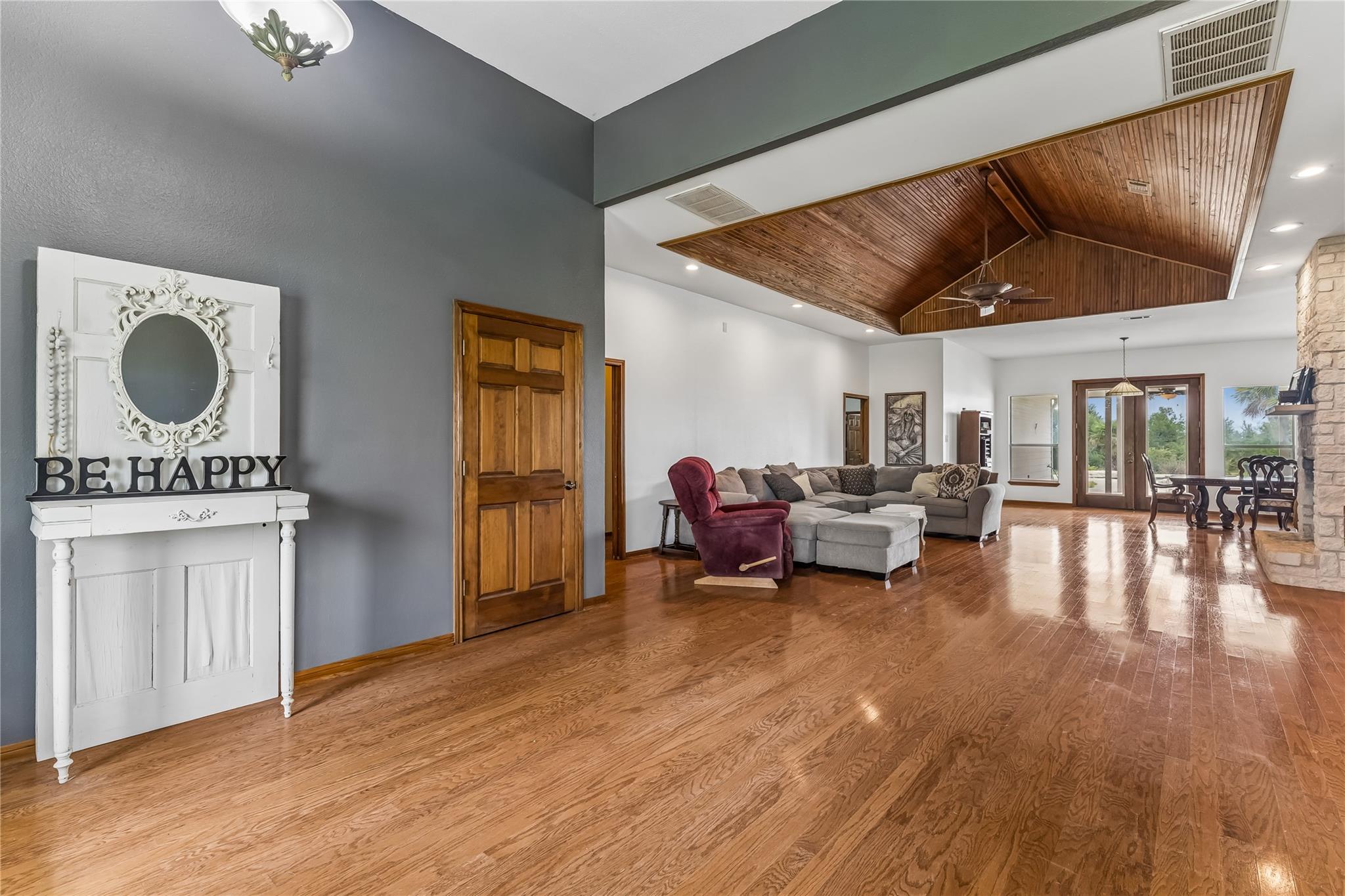 341 Windmill Hl, Salado, TX 76571