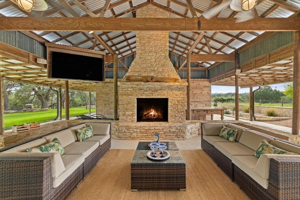 1900 Pursley Rd, Dripping Springs, TX 78620