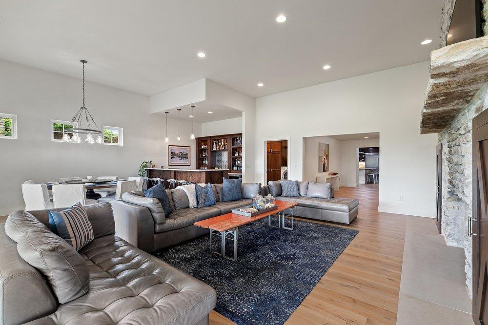 1900 Pursley Rd, Dripping Springs, TX 78620