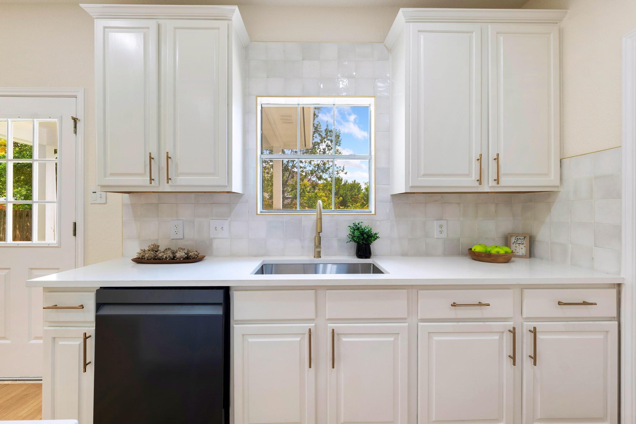 1511 Gardena Canyon Dr, Pflugerville, TX 78660