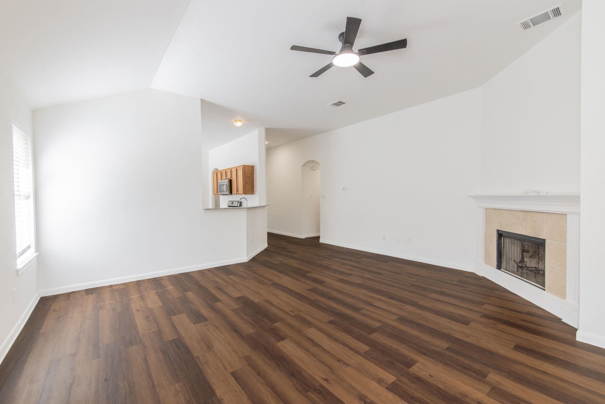 220 N Crossing Trl, Round Rock, TX 78665