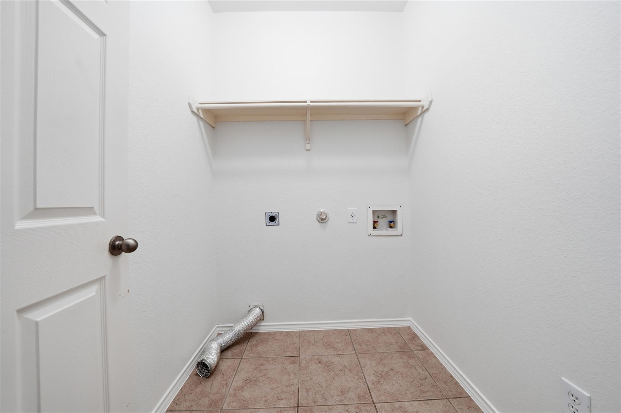 118 Invierno St, Kyle, TX 78640