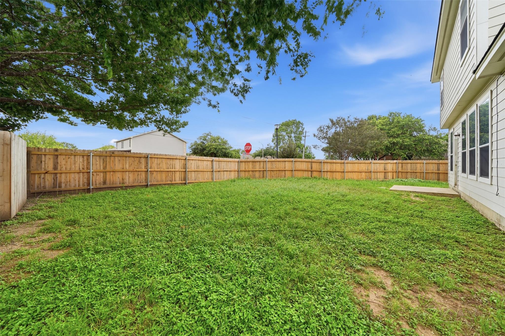 118 Invierno St, Kyle, TX 78640