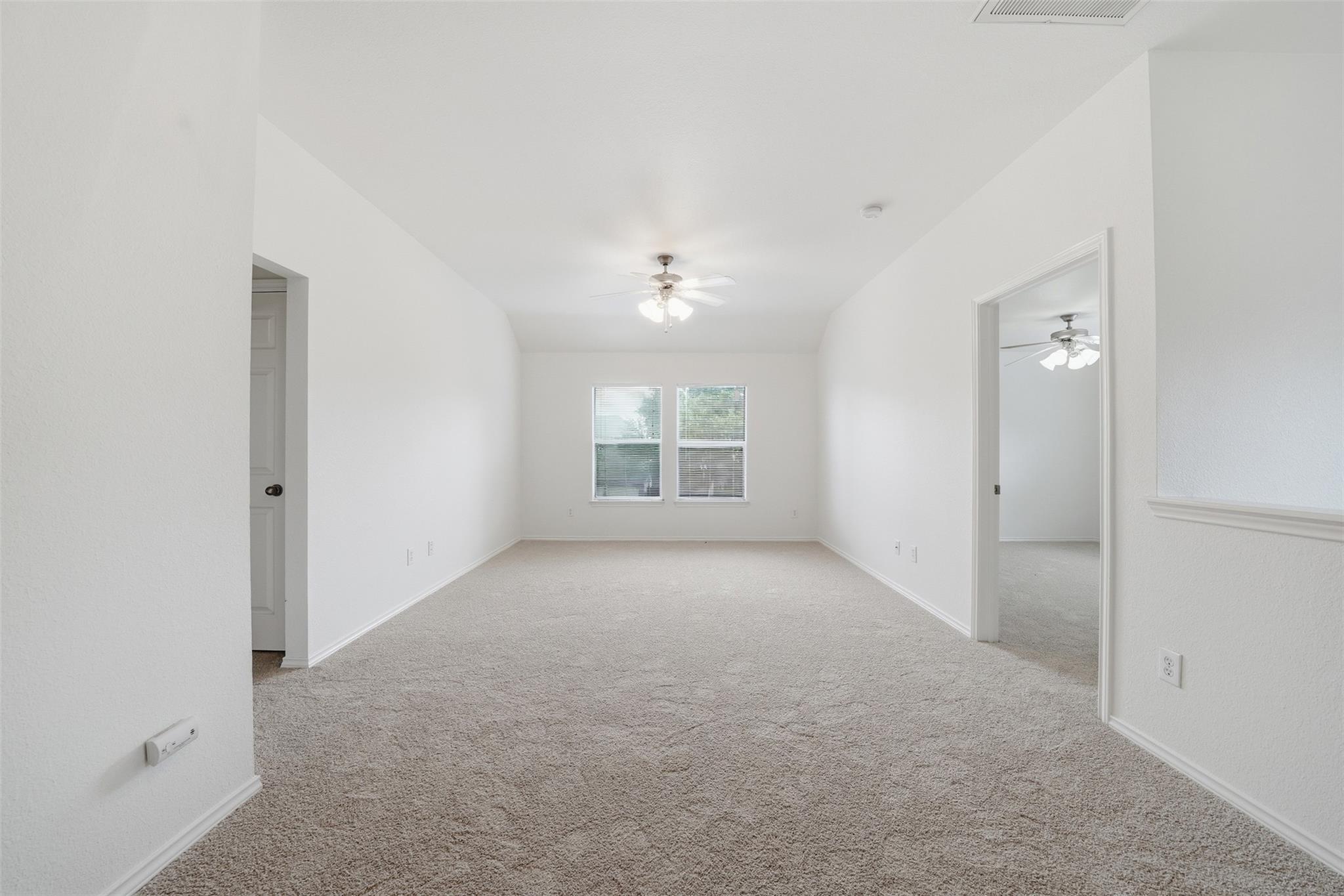 118 Invierno St, Kyle, TX 78640