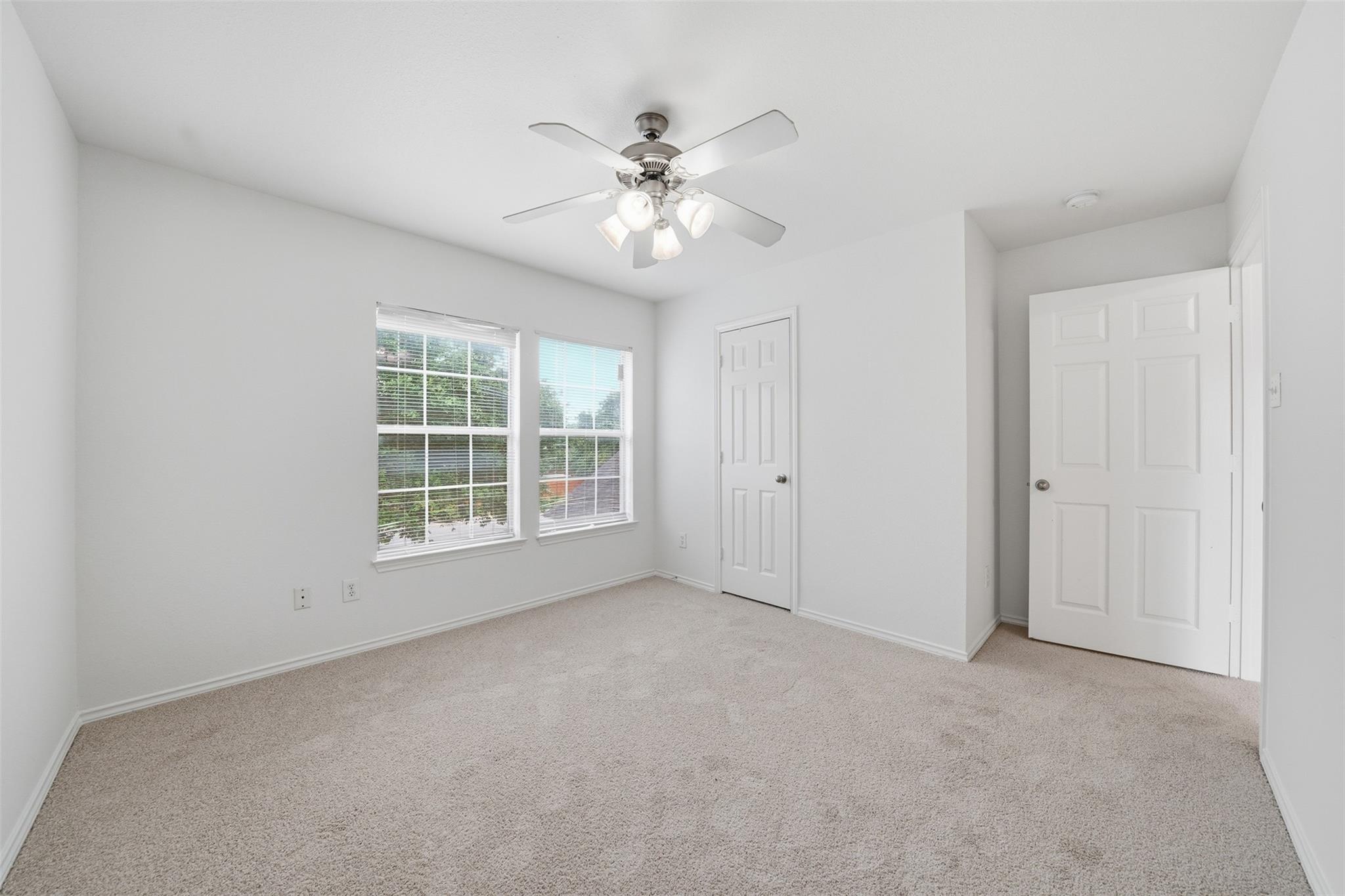 118 Invierno St, Kyle, TX 78640