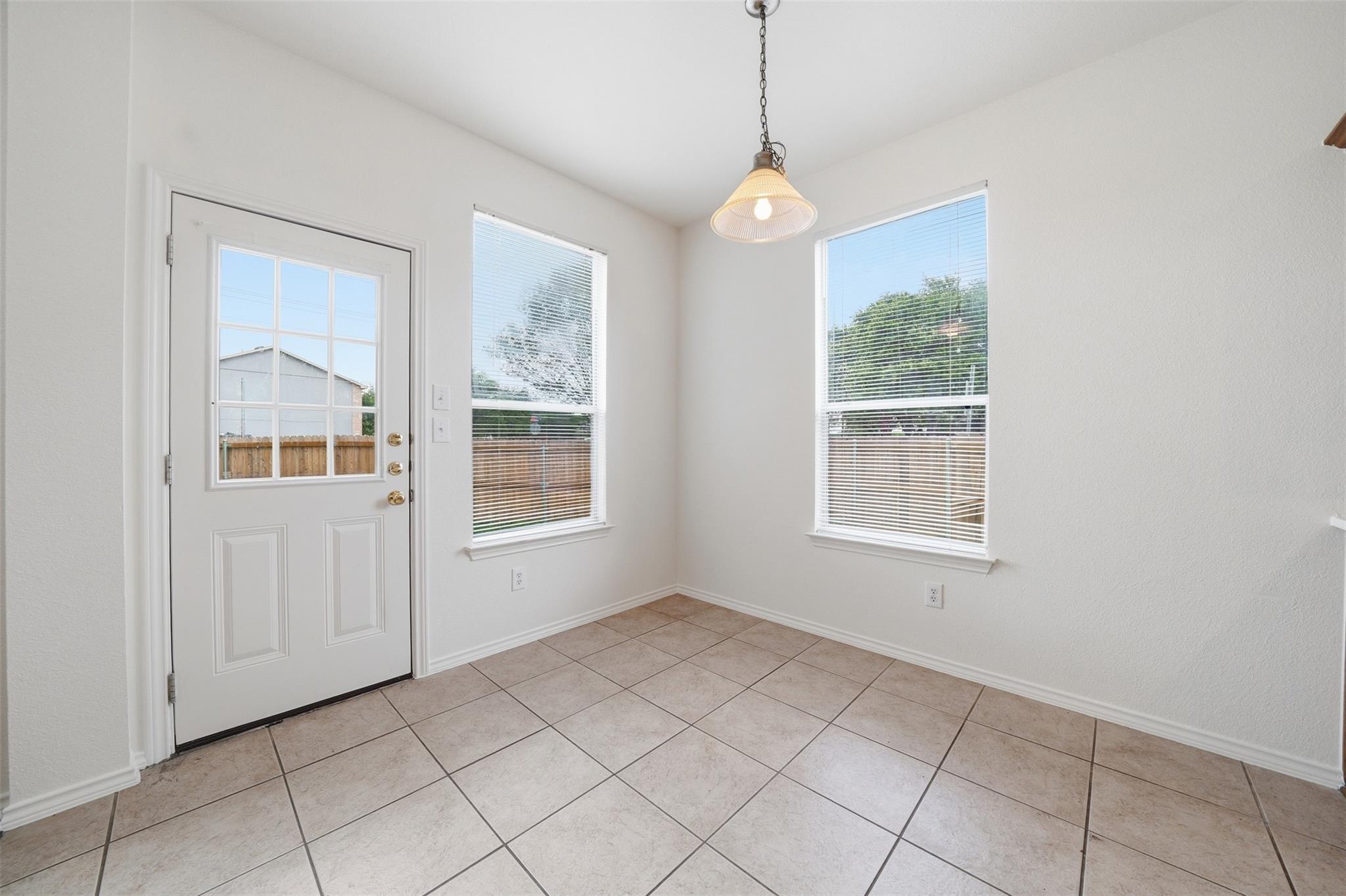 118 Invierno St, Kyle, TX 78640