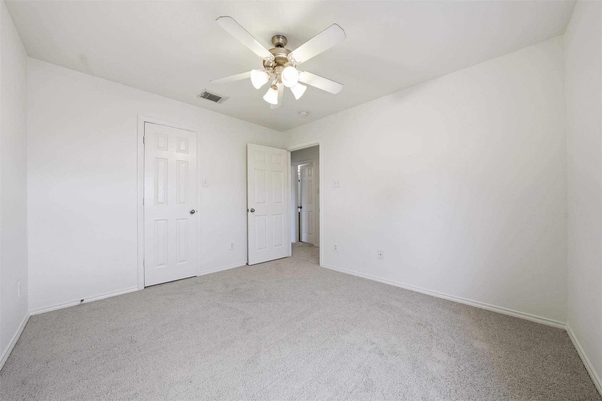 118 Invierno St, Kyle, TX 78640