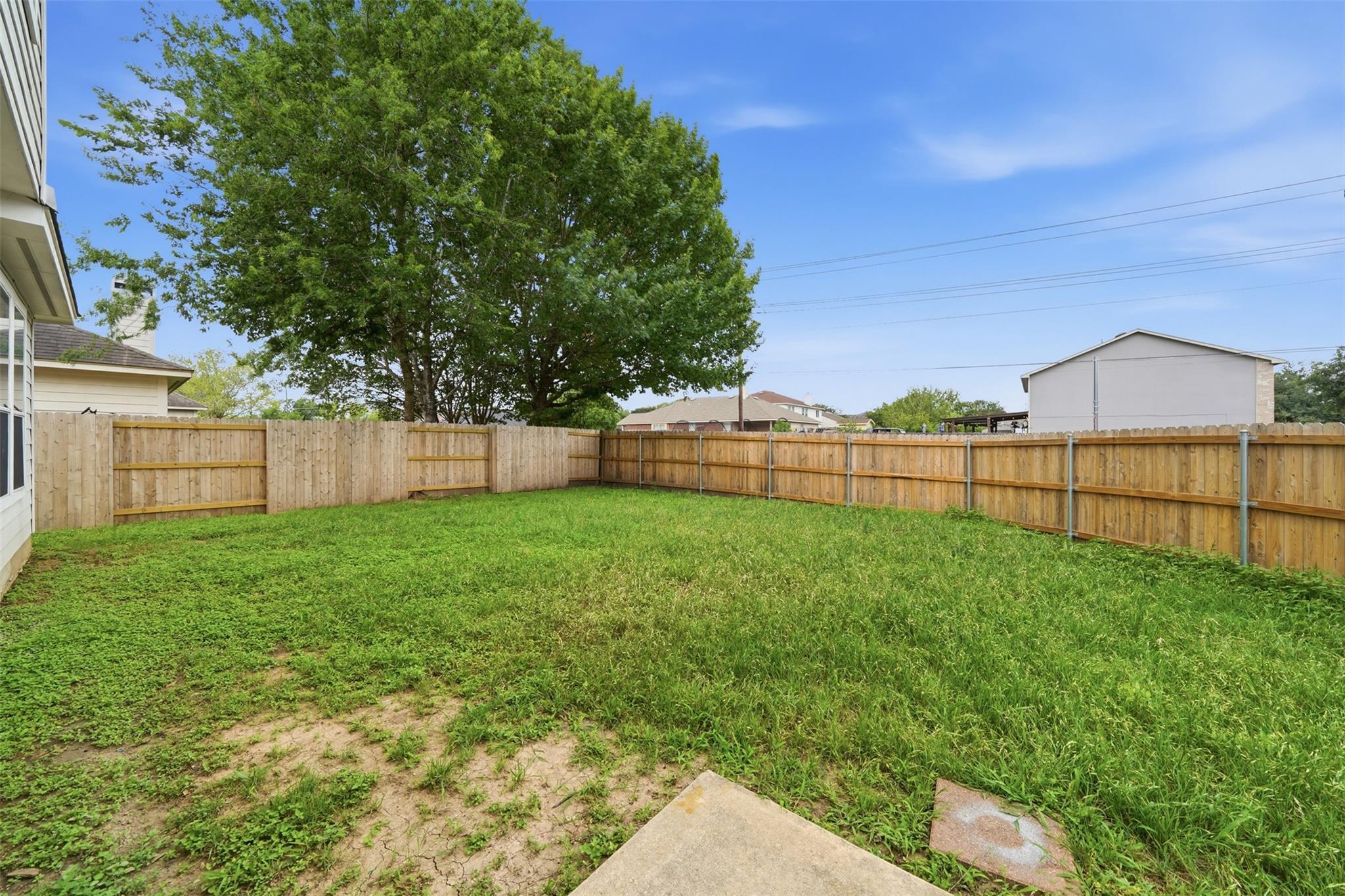 118 Invierno St, Kyle, TX 78640