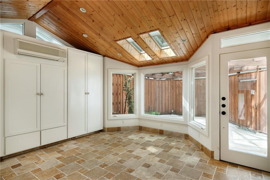 815 E 31st St # A, Austin, TX 78705