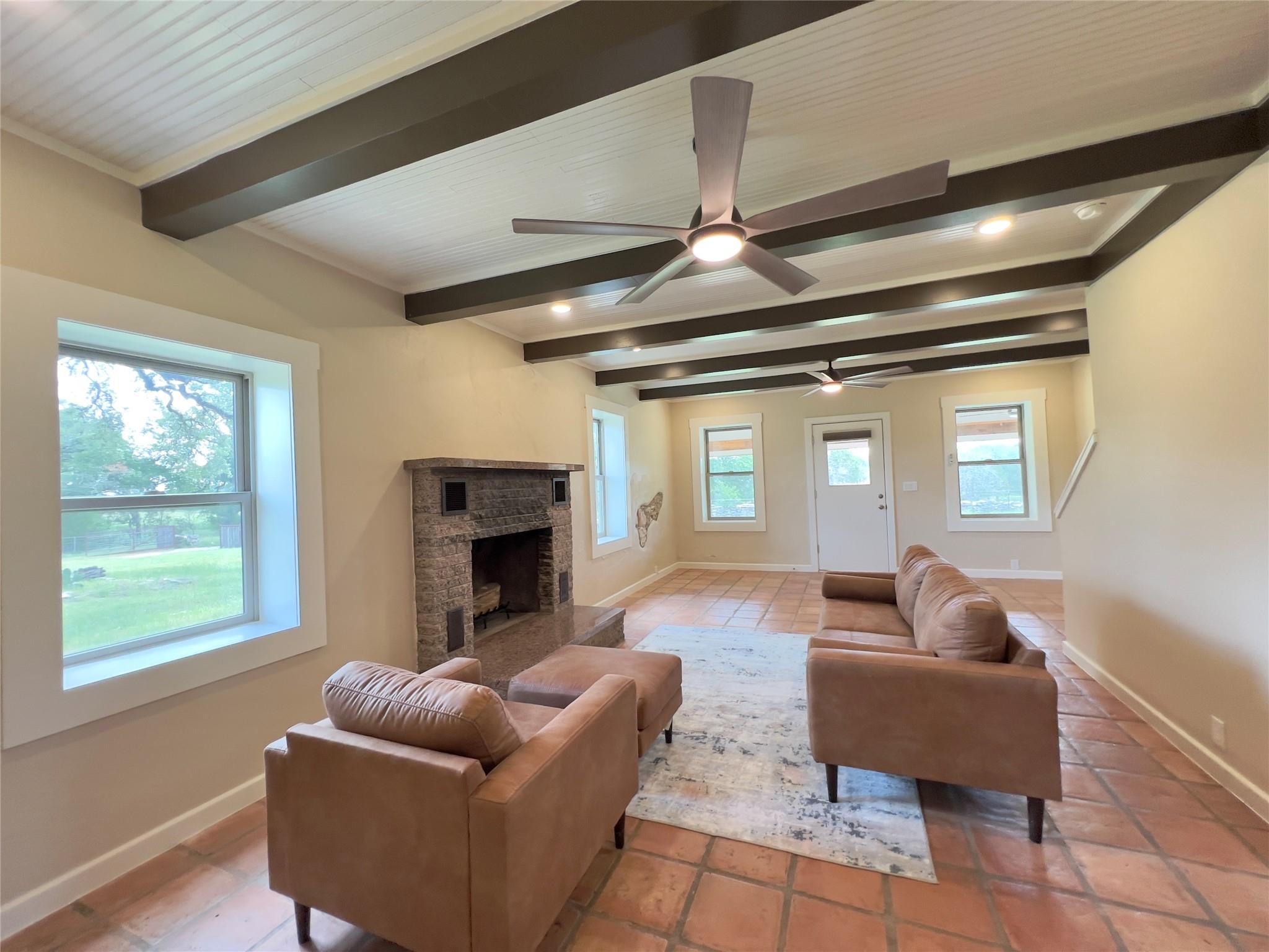1366 Narrows Rd, Blanco, TX 78606