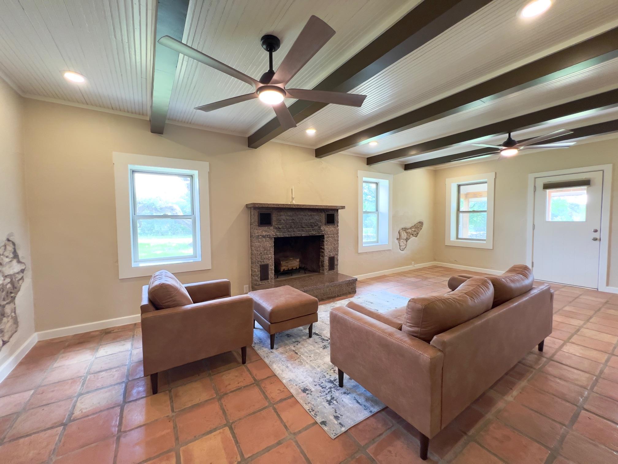 1366 Narrows Rd, Blanco, TX 78606